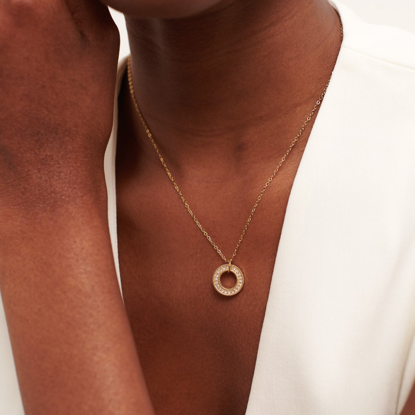 Pavé Illusion Necklace